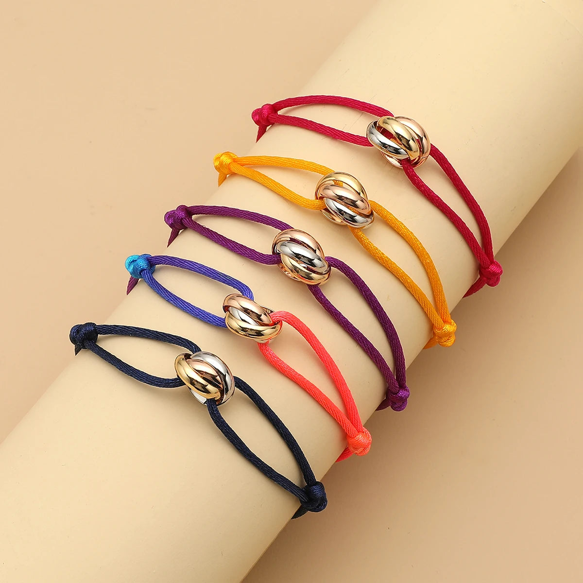 Bracelet Réglable Unisexe – Corde & Métal Doré | Bijou Minimaliste