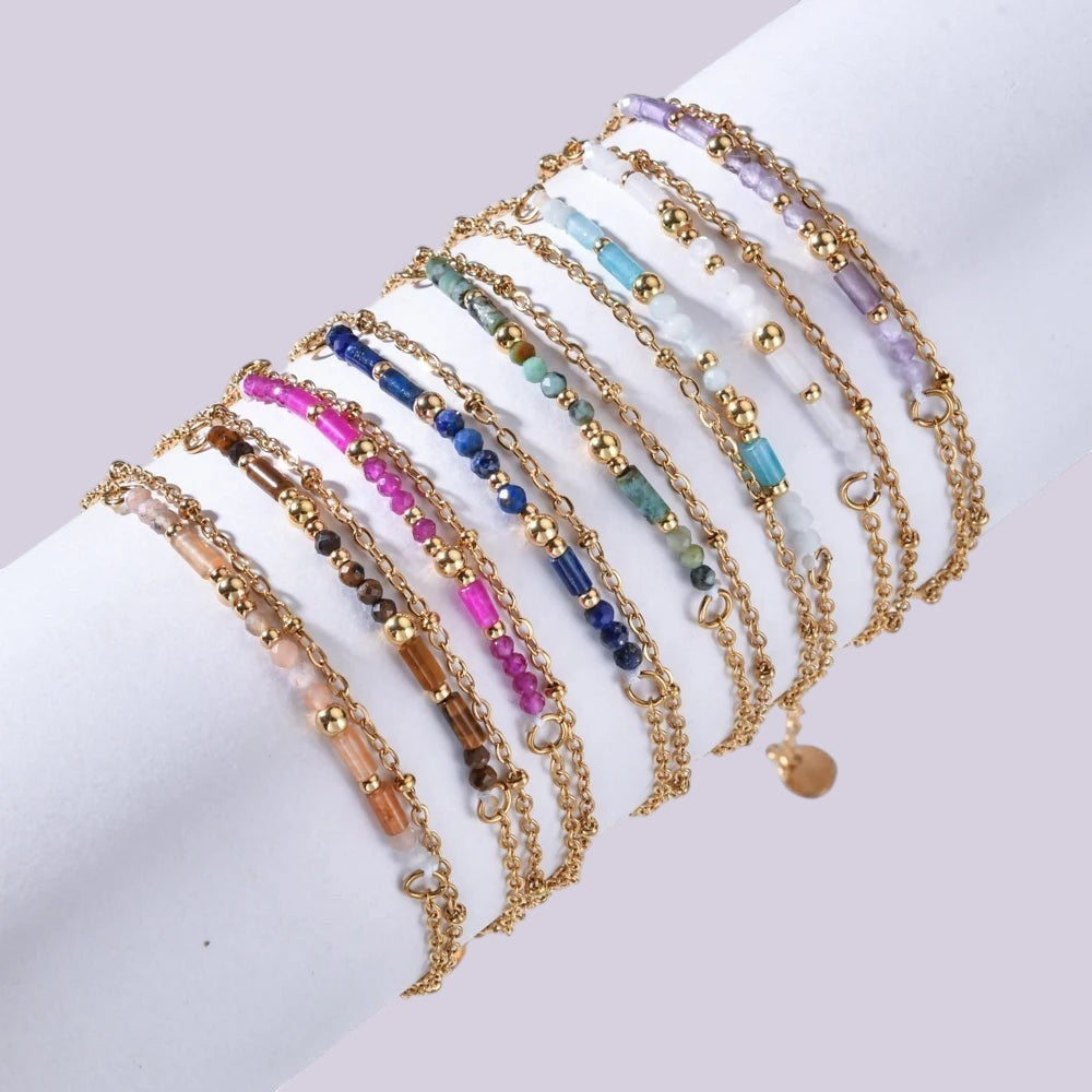 Bracelet NovaPick bohème en plaqué or 18K avec pierres naturelles multicolores facettées sur chaîne ajustable