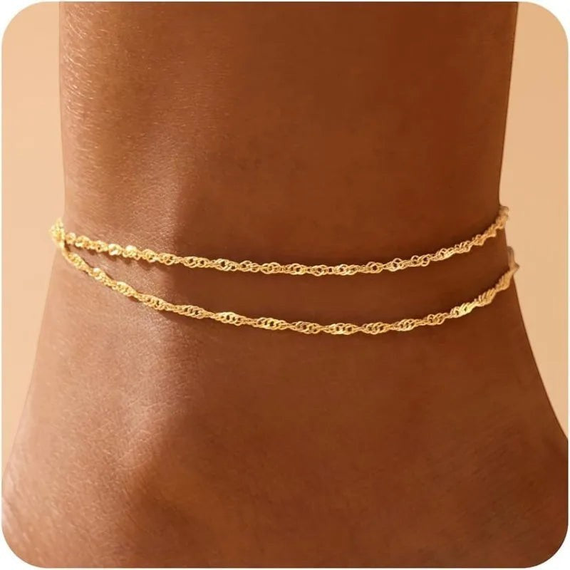 Set de deux bracelets de cheville NovaPick dorés en acier inoxydable plaqué or 14K au design superposé délicat
